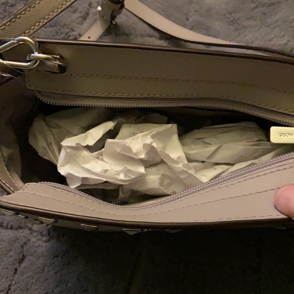 Michael Kors Selma Leather Stud crossbody - Picture 3 of 7